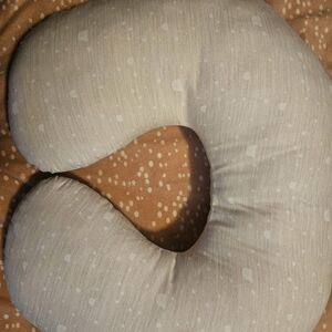 Comfortable Cream Nursing Pillow